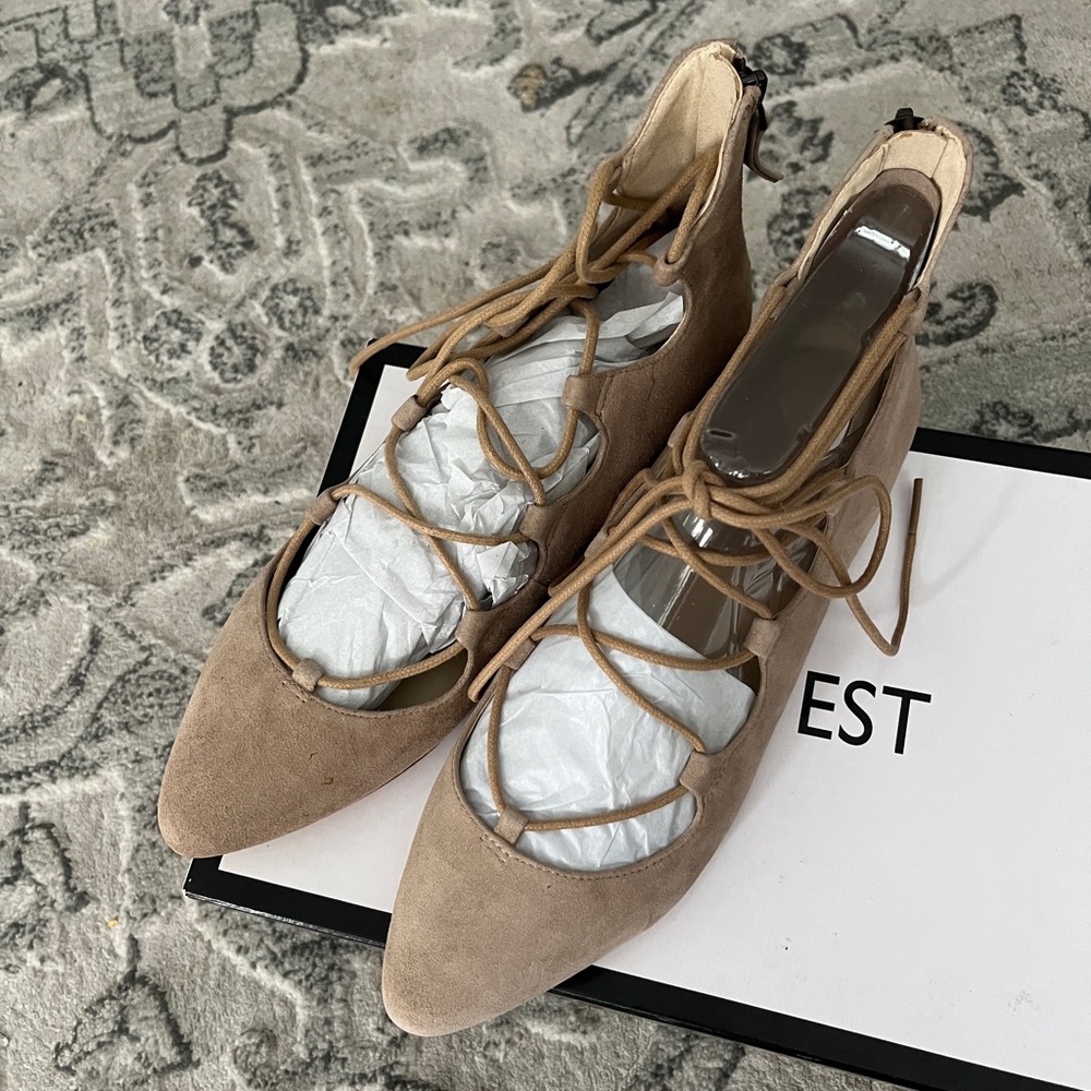 SOLD ❌BRAND NEW Tan Flats